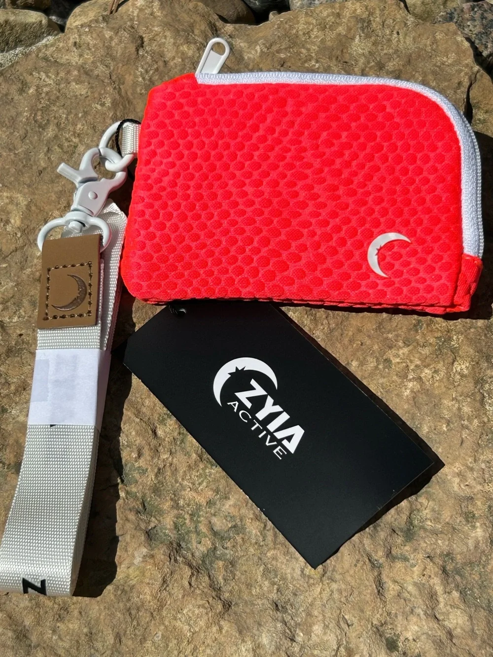 ZYIA Active Padded Coral Lifestyle Lanyard Wallet New with tag and bag!